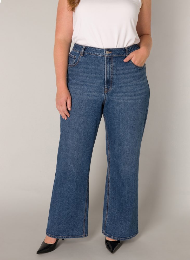 Base Level Curvy Weite Jeans, in grossen Grössen