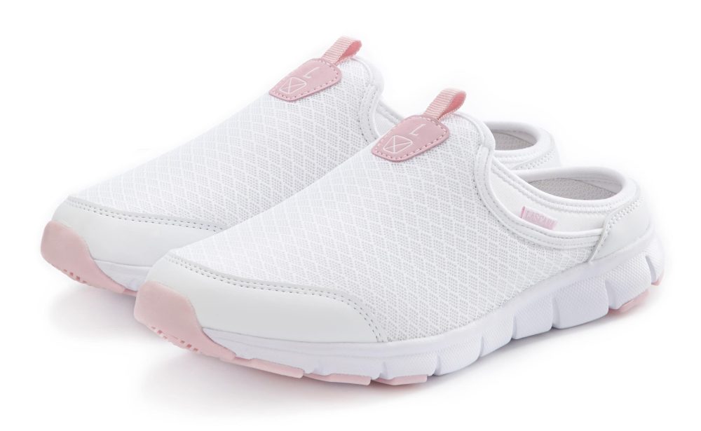 LASCANA Slip-On Sneaker, Clog aus leichtem Mesh-Material