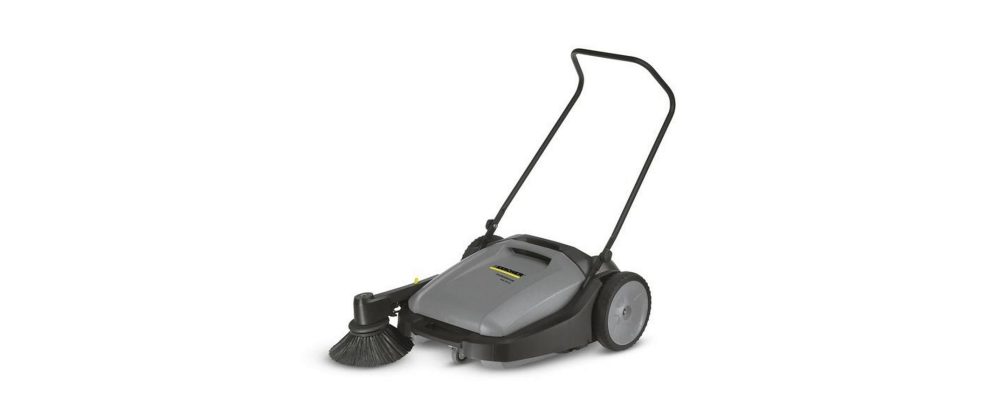 Kaercher Kehrmaschine KM 70/15 C Kehrleistung 2800 m²/h, Behältervolumen 42 l