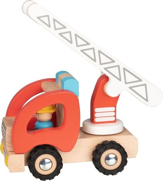 Goki 55789 - Feuerwehr Leiterwagen, mit Feuerwehrmann-Figur, Holz