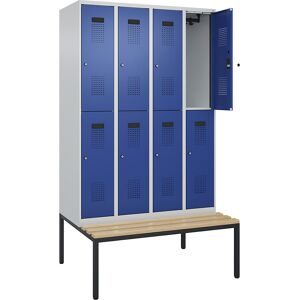 Doppelstock-Spind Evolo PLUS Sitzbank, 4 Abteile, lichtgrau / enzianblau, B 1200 mm, Zylinderschloss, mit untergebauter Sitzbank, Buche