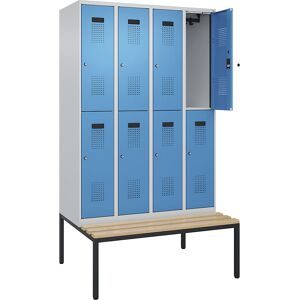 Doppelstock-Spind Evolo PLUS Sitzbank, 4 Abteile, lichtgrau / lichtblau, B 1200 mm, Zylinderschloss, mit untergebauter Sitzbank, Buche