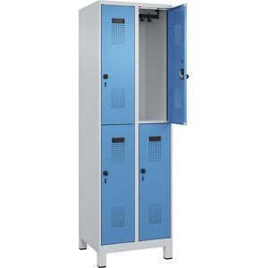 C+P Doppelstock-Spind Evolo PLUS, 2 Abteile, lichtgrau / lichtblau, B 600 mm, mit breiten Füßen, Drehriegel