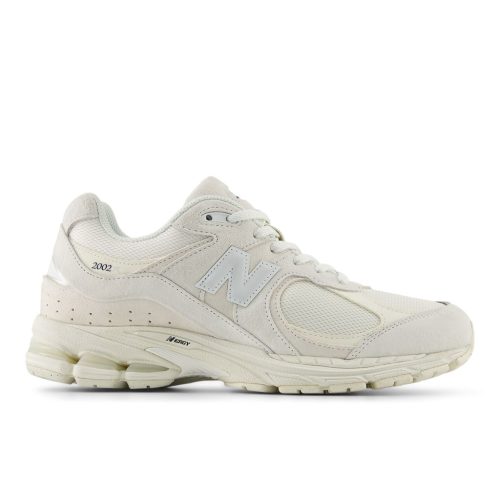 New Balance U 2002R Elevated Essentials Freizeitschuhe / Sneaker unisex, sea salt/silver metallic, Grösse: 46.5