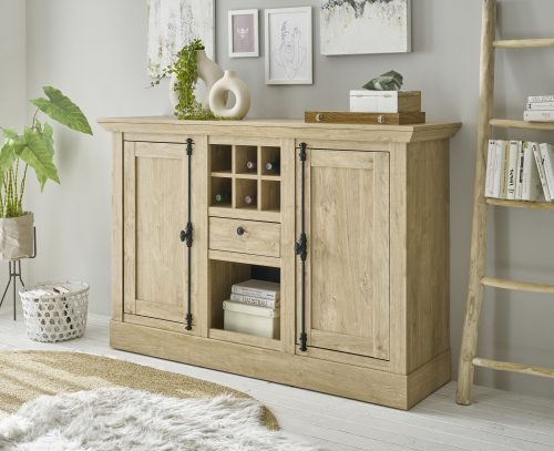 HOME AFFAIRE, Home affaire Highboard »Cornwall, Kommode im Landhausstil, Schrank, Sideboard, Eiche Dekor«, (1 St.), verschnörkelte Metallgriffe, ausreichend Stauraum, 152 cm breit