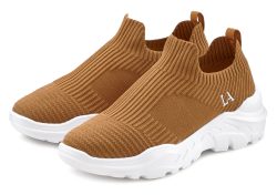 LASCANA Sneaker, Slip On aus elastischem Mesh Material und ultraleichter Sohle vegan