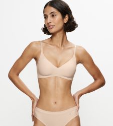 Triumph Bügelloser BH »Pure Micro N«, Cup A-E, unsichtbare Nähte, ohne Einlagen