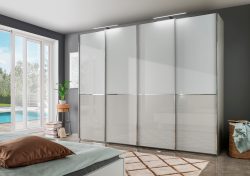 WIEMANN Schwebetürenschrank »Shanghai«, mit Panorama-Tür und Glasfront